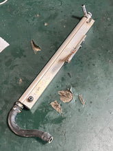 Cargar imagen en el visor de la galería, DF 200 hp Suzuki FUEL COOLER 15770-96J00 BRACKET 15790-96J00 UNION 15773-90J00 four stroke 2015-2022 some 150 174 hp compatib
