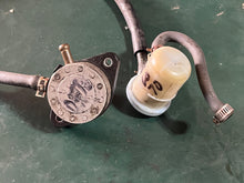 Charger l'image dans la galerie, DF 60 70 hp Suzuki 15100-99E00 FUEL PUMP 15410-87J10 FUEL FILTER four stroke
