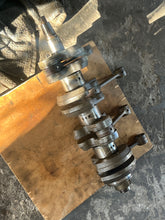 Cargar imagen en el visor de la galería, 115 120 140 hp Tohatsu Nissan CRANKSHAFT 3C7000502 Two Stroke 4 cylinder carbureted
