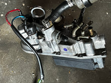 Charger l'image dans la galerie, 150 175 200 225 250 300 hp Yamaha 68F-14182-01-00 VST FLOAT CHAMBER COVER 60V-14182-01-00 PUMP LEAD WIRE 68F-82509-00-00 FUEL

