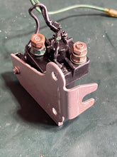 Charger l'image dans la galerie, 40 50 hp Nissan Tohatsu STARTER SOLENOID relay 34676-0400M PLATE 3C871-0350M Two Stroke 2002 many HPs

