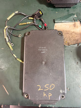 Charger l'image dans la galerie, 250 hp Yamaha CDI CONTROL UNIT 61A-85540-01-00 61A-01 f8t30672 Two Stroke 76 degree - works for 62J-85540-00-00 f8t30673
