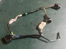 Cargar imagen en el visor de la galería, BF 50 40 HP Honda 32160-ZW4-H1110 IGNITION CONTROL MODULE (CDI) CABLE ASSY oem
