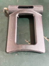 Cargar imagen en el visor de la galería, 200 - 400 hp Mercury Verado TILT LOCK BRACKET 8M0055029 8M0055028 four stroke
