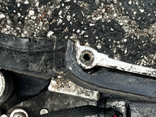Charger l'image dans la galerie, LOCAL PICK UP: 200 - 300 hp Evinrude E-tec LOWER SIDE COVER SET 25” 5005932 0350875 5005206 0350881 Two Stroke

