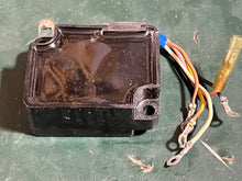 Load image into Gallery viewer, 150 175 200 hp Yamaha CONTROL UNIT cdi 6G5-85590-10-00 icu-10 Two Stroke 1984-89 superseded 6G5-85590-11-00 6G5-85590-12-00
