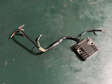Charger l'image dans la galerie, BF 50 40 hp Honda 31600-ZV5-003 RECTIFIER voltage regulator four stroke BAYS BAZS outboard
