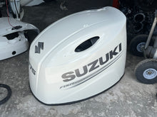 Cargar imagen en el visor de la galería, DF 175 hp Suzuki ENGINE COVER 61403-96890-Y5S four stroke

