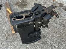 Cargar imagen en el visor de la galería, 25 hp Mercury 9098A5 Driveshaft HOUSING 20” LONG SHAFT two stroke 1997 822237A3 SWIVEL BRACKET 822238A9 SWIVEL HEAD 8796A7 87
