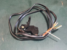 Charger l'image dans la galerie, DT 40 55 65 75 85 hp Suzuki 34801-94700 Trim Sender electrical 4-wire old style 1986-1996
