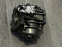 Load image into Gallery viewer, 250 hp Yamaha CARBURETORS port 2-4-6 61A-14301-03-00 61A- 14302-03-00 61A-14303-03-00 two stroke 76 degree
