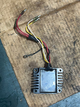 Cargar imagen en el visor de la galería, 90 hp Tohatsu Nissan 3B7760655 Voltage Regulator two stroke 40 50 60 70 hp 1996-2002 SU204Y- 2 9717B01
