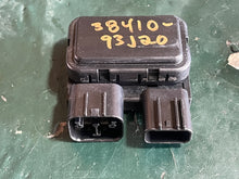 Cargar imagen en el visor de la galería, DF 115 hp Suzuki PTT RELAY ASSY 38410-93J20 Four Stroke 2013-2018
