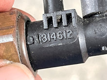 Charger l'image dans la galerie, 150 hp Mercury THERMAL AIR VALVE vacuum 814612 Two Stroke v6  1991-2005 some 105-200 hp
