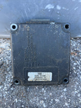 Charger l'image dans la galerie, 250 hp Mercury IGN ECM control Unit 83004417 Ignition ECU 112100-3100 w/ 8300468 EFI ECM Engine Control Unit 830046 8 112100-
