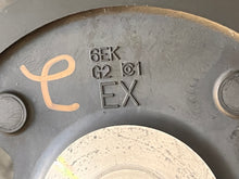 Charger l'image dans la galerie, f 115 hp Yamaha GEAR pulley #2 6EK-11567-00-00 four stroke 2014-2025 some 130 hp
