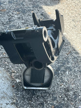 Cargar imagen en el visor de la galería, DF 70 - 140 Suzuki Swivel Bracket Four Stroke 20” Large, 54211-90J01-0EP LOWER MOUNT BRACKET 54221-90J02-0EP 43111-92101
4311
