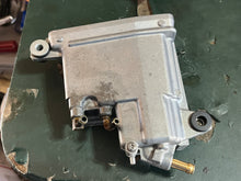 Cargar imagen en el visor de la galería, sold mar2026——PARTS ONLY - DF 50 40 hp Suzuki VST 15600-87J01 15600-87J11 FUEL VAPOR SEPARATOR Four Stroke 1999-2010 NO FUEL 
