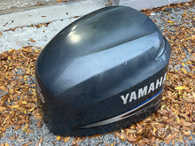 Cargar imagen en el visor de la galería, LOCAL PICK UP ONLY - f 225 200 hp Yamaha 69J-42610-00-8D TOP COWLING Engine Cover four stroke ‘02-10 (two available) - NO SHI
