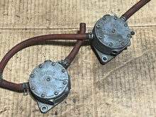 Charger l'image dans la galerie, DT 150 175 200 225 hp Suzuki FUEL PUMPS 15100-87D10 15200-87D10 two stroke EFI 1988-2000
