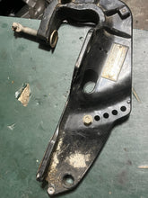 Charger l'image dans la galerie, DF 30 hp Suzuki STERN BRACKETS clamp stbd 41111-94LA0-YAY port 41121-94LA0-YAY CLAMP SHAFT tilt tube 41130-94LA0 four stroke 
