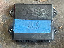 Load image into Gallery viewer, F 225 hp 4.2 liter yamaha four stroke 4 stroke ECU 6CC-04  6CC-8591A-04-00 2014 854 hrs
