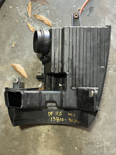 Charger l'image dans la galerie, DF 115 hp Suzuki INTAKE AIR SILENCER 13810-90J01 four stroke 2013-2020 some compatibility 100 140 compatibility
