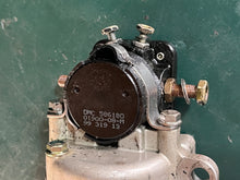 Cargar imagen en el visor de la galería, 90 100 115 hp Johnson 0586284 STARTER MOTOR 0586180 SOLENOID Assy two stroke OIS 1998-2006
