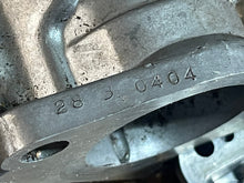 Cargar imagen en el visor de la galería, 60 HP Mercury ELPTO ELHLPTO 3301-824854-C P 3301-821946A Bottom Carburetor WME 28-3 TWO STROKE

