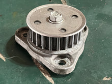 Cargar imagen en el visor de la galería, 150 200 hp Yamaha HPDI Flywheel Coupling 68F-11579-00-00 Drive Gear 68F-11536-00-94 two stroke
