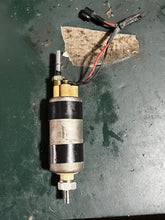Charger l'image dans la galerie, f 225 200 250 hp Yamaha BAPMIC vst FUEL PUMP ASSY low 69J-24410-00-00 four stroke TESTED 2002-up mercury crossover 888251T01
