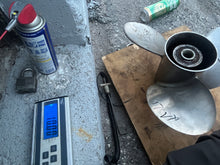 Load image into Gallery viewer, OMC Volvo Penta Rebel 763568 3-Blade Propeller LH 15 1/2 x 17 Pitch STAINLESS prop 15 spline
