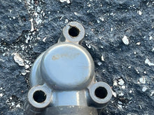Cargar imagen en el visor de la galería, BF 250 hp Honda THERMOSTAT COVER 19315-ZX2-000ZA four stroke
