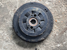 Cargar imagen en el visor de la galería, DF 60 70 HP Suzuki 32102-99E00 FLYWHEEL 1998-2009 Four Stroke 1999 f4t759
