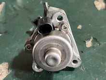 Charger l'image dans la galerie, 250 225 300 hp Mercury OPTIMAX OIL PUMP 8M01790077 two stroke DFI 857149T05 8M0101629 8M0128080 8M0185614 some 150 175 200 PR
