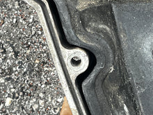 Charger l'image dans la galerie, LOCAL PICK UP: 200 - 300 hp Evinrude E-tec LOWER SIDE COVER SET 25” 5005932 0350875 5005206 0350881 Two Stroke
