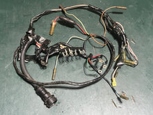Charger l'image dans la galerie, 115 hp Yamaha WIRE HARNESS ASSEMBLY 6E5-82590-01-00 6E5-82590-10-00 1985-1987 two stroke
