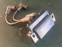 Charger l'image dans la galerie, 50 hp Johnson 0582508 Ignition COIL Evinrude 582508 Two Stroke OEM
