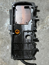 Charger l'image dans la galerie, 60 50 40 hp Mercury CYLINDER HEAD COVER 893694T01 857084-c1 Four Stroke EFI
