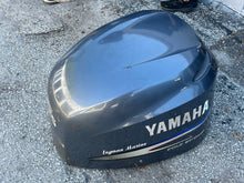 Charger l'image dans la galerie, F200,  F 225 hp Yamaha TOP COWLING four stroke LOCAL PICK UP ONLY
