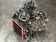 Load image into Gallery viewer, rebuildable 115 hp Evinrude e-tec CYLINDER CRANKCASE two stroke
