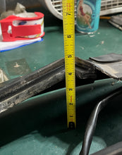 Cargar imagen en el visor de la galería, 8 HP Mercury 9204A1 BOTTOM COWL two stroke 826677A3 STOP SWITCH 9.9 15 HP
