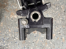 Charger l'image dans la galerie, MFS 50 40 hp Tohatsu 15” STEERING SHAFT 3KZQ620101 SWIVEL 3KZQ772081 four stroke 2014-2025 some 60 hp
