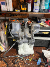 Cargar imagen en el visor de la galería, f 150 hp Yamaha POWER TRIM &amp; TILT ASSY 63P-43800-00-4D Four Stroke 2004-2005 some 175 200 225 250 hp
