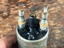 Cargar imagen en el visor de la galería, 225 250 Hp Yamaha VST FUEL PUMP 65L-13907-00-00 TWO stroke 1999-2005 can work in place of 67H-13907-00-00 66K-13907-00-00 150
