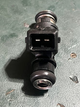Charger l'image dans la galerie, 60 50 40 30 hp Mercury EFI FUEL INJECTOR 892123 8208A four stroke TESTED
