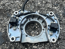 Load image into Gallery viewer, f 90 75 hp Yamaha PULSER COIL new connector 67F-85580-00-00 four stroke 2002-2004 - 80 100 hp 1999-2004
