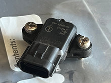Charger l'image dans la galerie, f 150 hp Yamaha map PRESSURE SENSOR 63P-82380-00-00 four stroke 2005-2024
