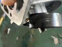 Load image into Gallery viewer, 6 8 HP Yamaha CARBURETOR 6G1-14301-01-00 two stroke 1987-2002 NO FUEL PUMP
