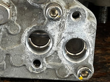 Cargar imagen en el visor de la galería, 225 250 300 hp Yamaha CAMSHAFT ASSY air compressor 60V-12170-00-00 with FUEL PUMPS 60V-13910-00-00 two stroke HPDI 2003-2010 
